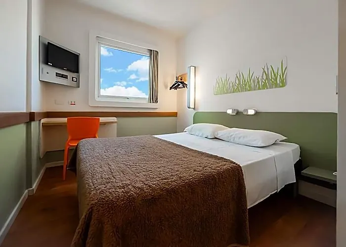 Ibis Budget - Super Economico 3*