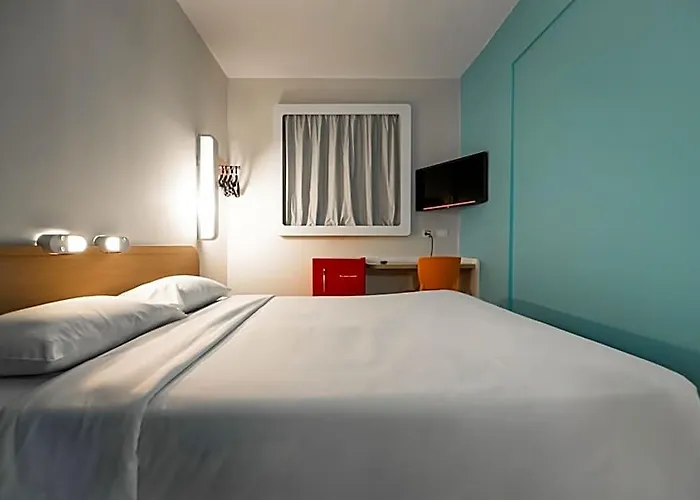 Ibis Budget - Super Economico 3* Porto Alegre