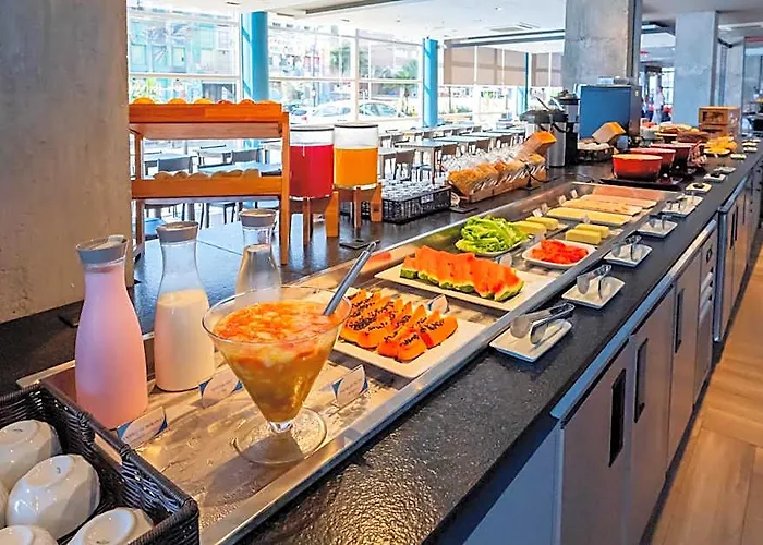 Hotel Ibis Budget - Super Economico Porto Alegre